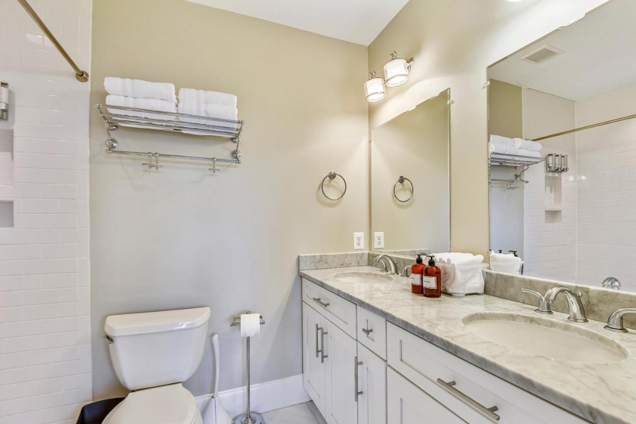 Edgewood Guesthouse Apartment Unit Washington Esterno foto